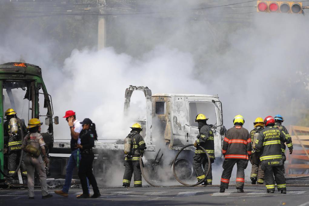 Tras el operativo, en aparente reacción del grupo criminal, se registraron diversos bloqueos y quema de vehículos.