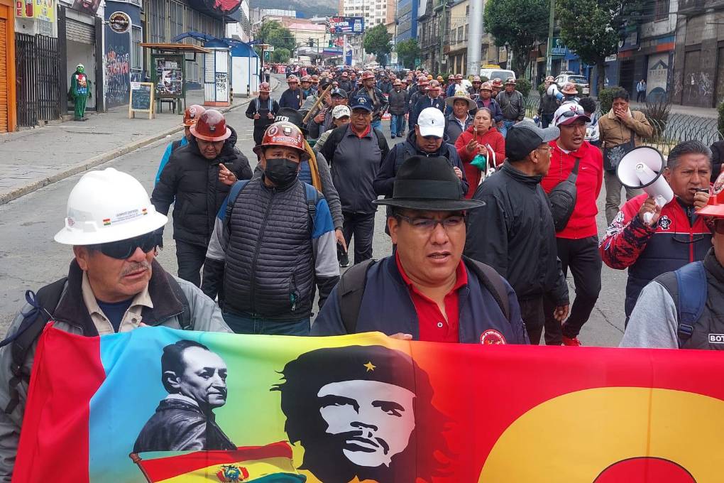 La marcha de la COB en La Paz 
