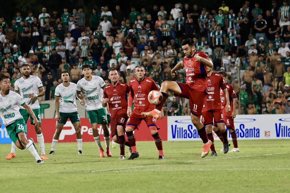 El partido se jugó a estadio lleno en Montero