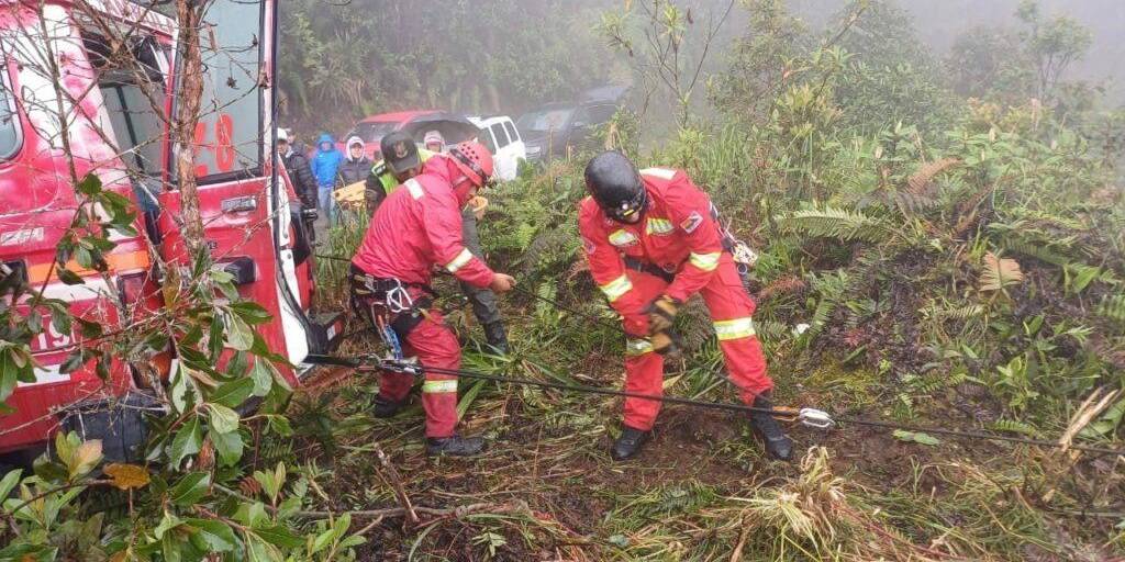 Fatal accidente: tres muertos y siete heridos por la caída de un ...