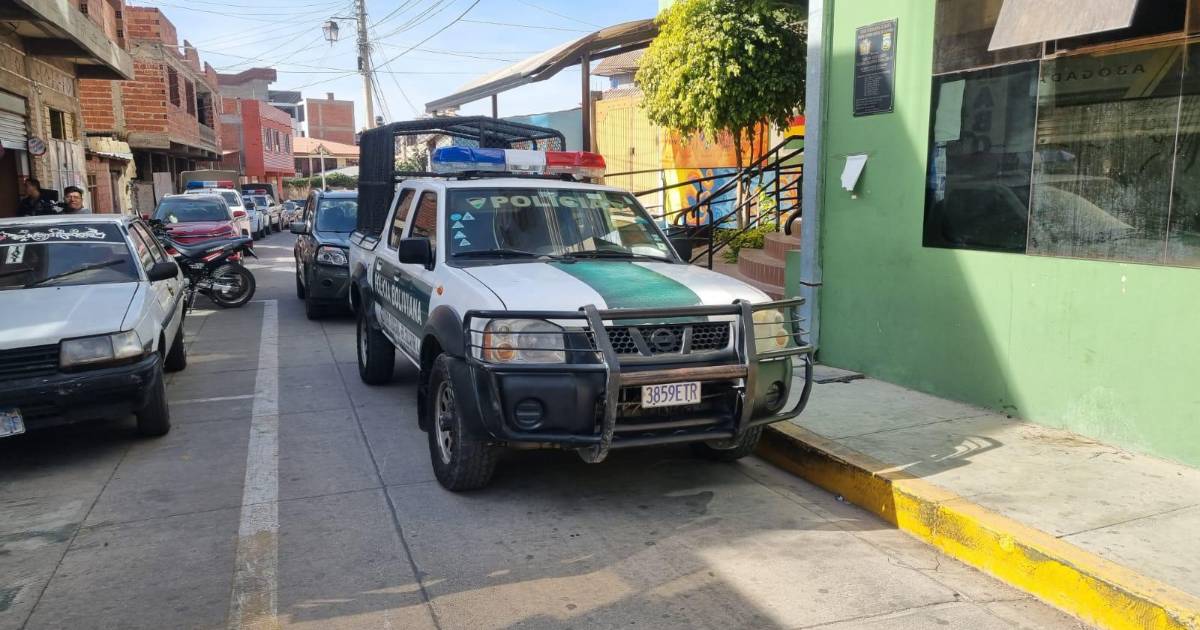 Sujeto agredió a su expareja e intentó apuñalarla tras irrumpir en su