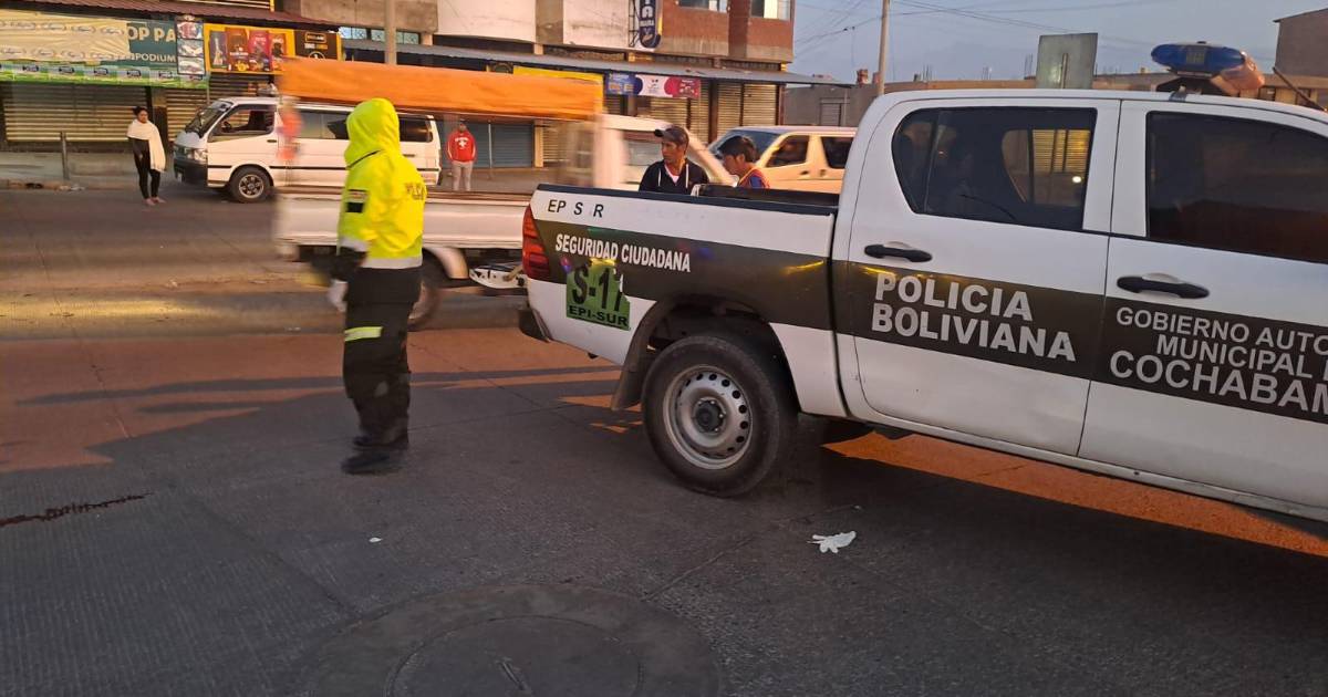 Hombre de la tercera edad fallece tras ser impactado por un trufi