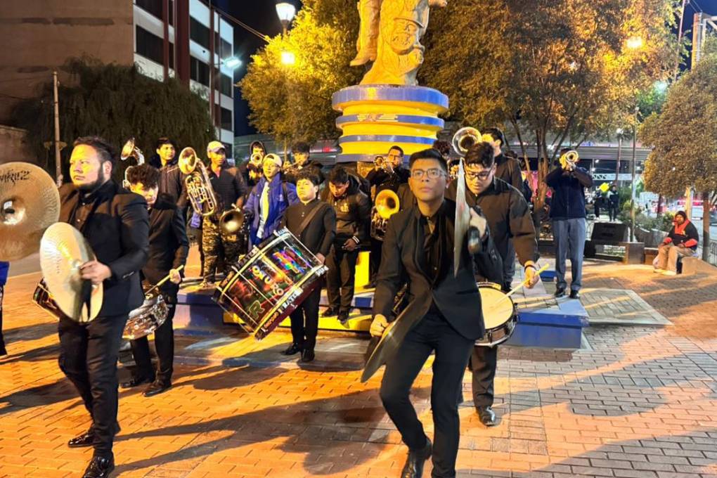 Bandas se alistan para el Carnaval de Oruro 2026.