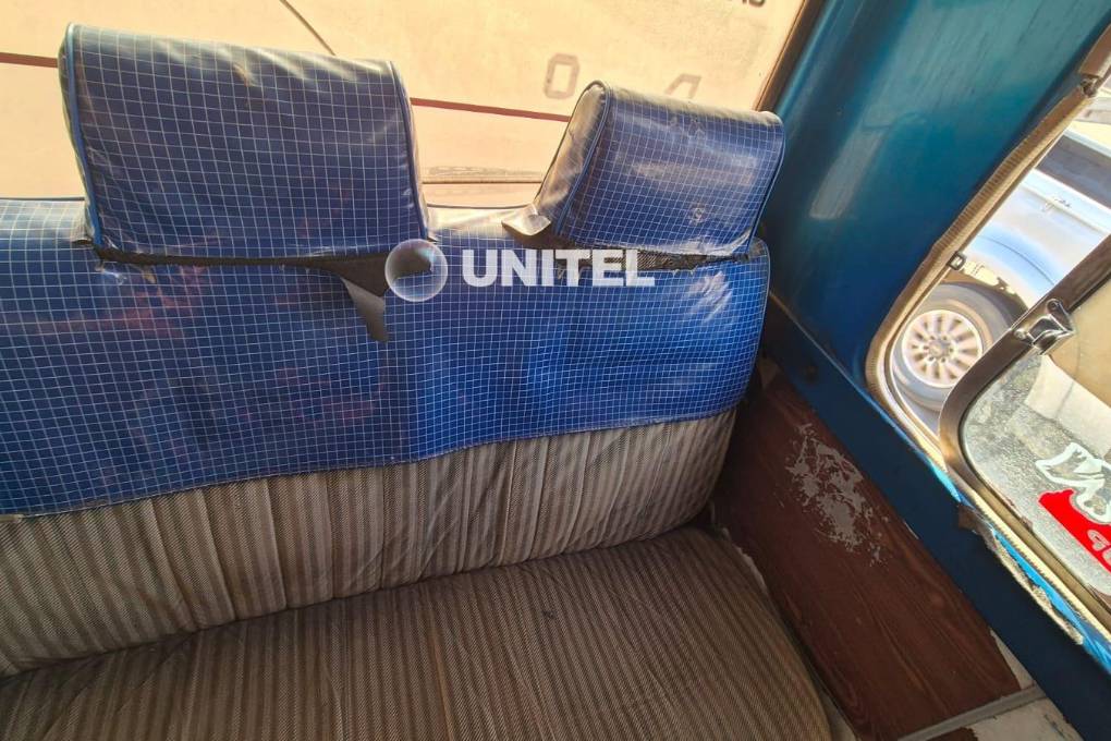 Pasajeros denuncian que los asientos y tapizados están en mal estado