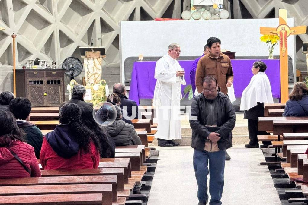 En Iglesias de La Paz ya se celebran misa de Miércoles de Cenizas