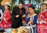 Residentes paceños en Santa Cruz celebran los 215 años de gesta libertaria viviendo sus tradiciones