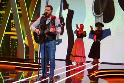 “Eres de los cantantes imitadores que más ha avanzado”: El jurado reconoce el crecimiento de Jorge Rojas