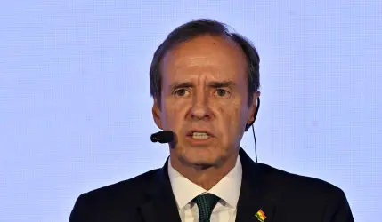 “Están haciendo turismo, nosotros hacemos gestiones”, dice Tuto tras viaje de Paz a EEUU
