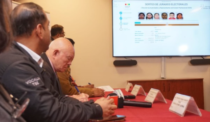 Quienes fueron jurados electorales en la primera vuelta, ¿pueden serlo en la segunda?